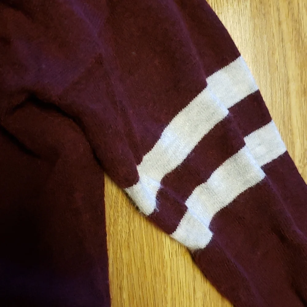 AEO maroon varsity stripe sweater XS